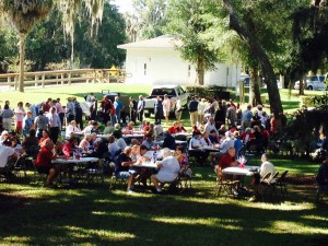 Hundreds of veterans enjoy lunch provided by Beyers Funeral Home