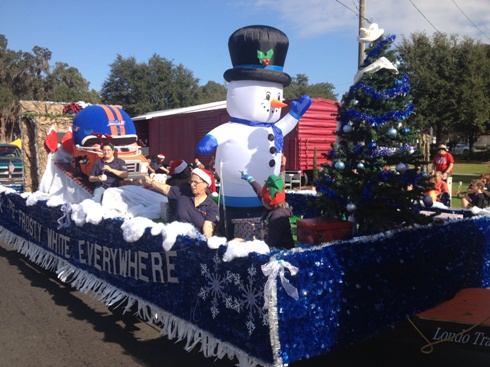 Mid Florida Heating & Air created a festive Frosty float
