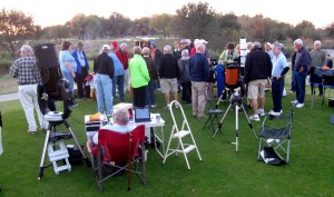 A crowd gathered outside Lake Miona Recreation Center for a perfect night of stargazing.