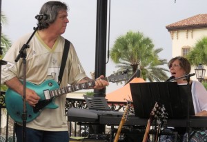 Doug and Pam Blount perform.