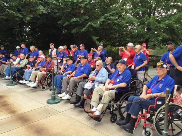 Villages Honor Flight veterans at the Tomb of the Unknowns.