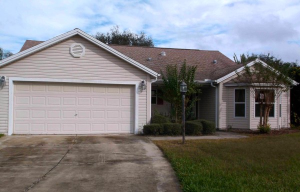 This home on Caribe Drive has been abandoned.