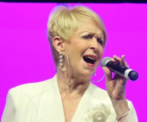 Jan Lavin will sing a song from "Mame."