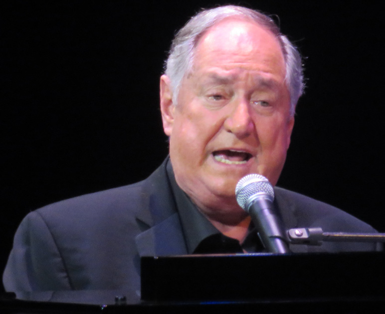 Neil Sedaka brings back memories by playing from his rich songbook