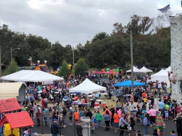 Thousands flock to annual Winterfest event in Fruitland Park for free ...