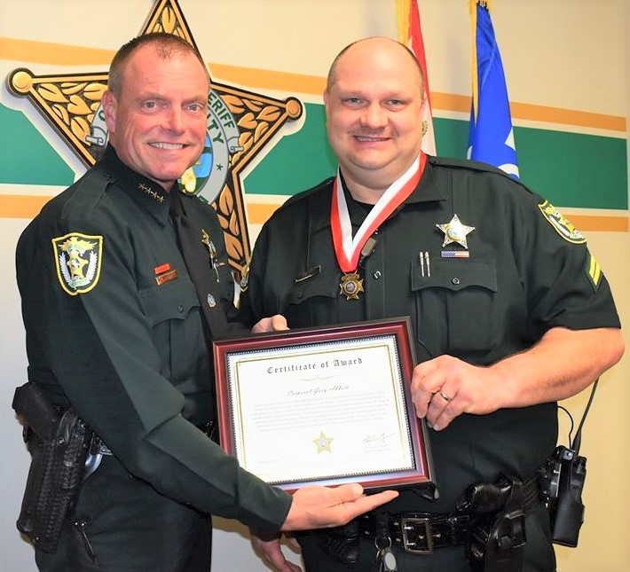 Lake County sheriff lauds corporal for helping to save bleeding man’s ...