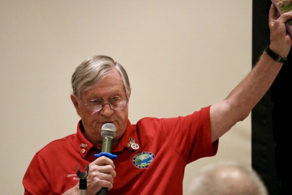 Mayor Jim Rietz makes a point during Tuesday's POA meeting